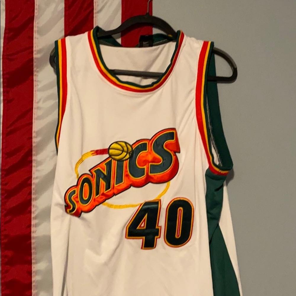 Sean Kemp Super Sonics throwback jersey